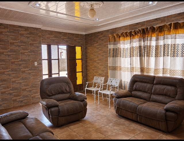 3 BEDROOM HOUSE FOR SALE IN BOITUMELO